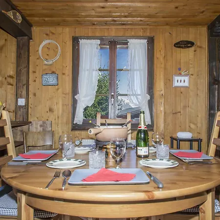 Chalet Chalet Le Refuge 라 초우마츠
